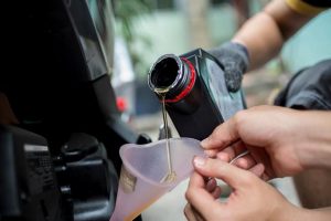 Thời điểm để thay dầu nhớt xe tay ga tốt nhất